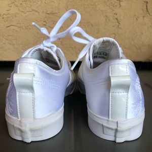 Womens White Adidas Nizza shoes